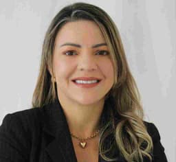 Aline Ribeiro França Moura