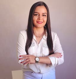 Amanda Izidoro Vgeas