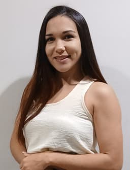 Andressa Carvalho Trintini Veloso