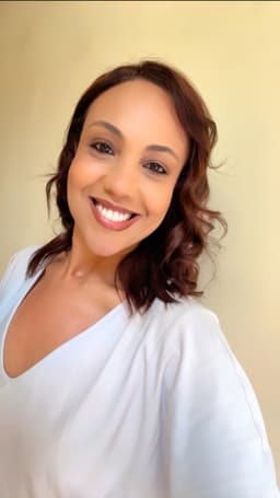 Charlene Santos Soares