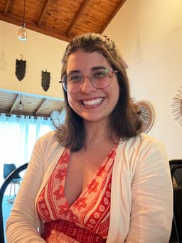 Luíza de Oliveira Reis