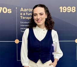 Leticia Noronha Correia