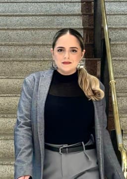 Karine Machado de Menezes