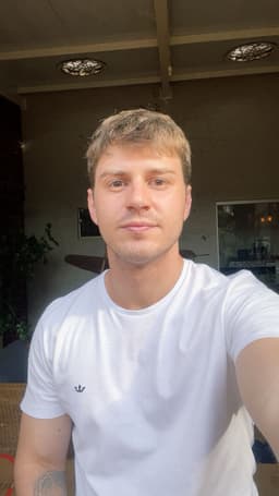 Vinícius Sola Aquilante