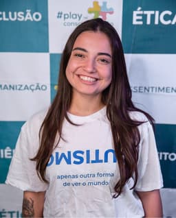 Lavinnia Ferreira Silva