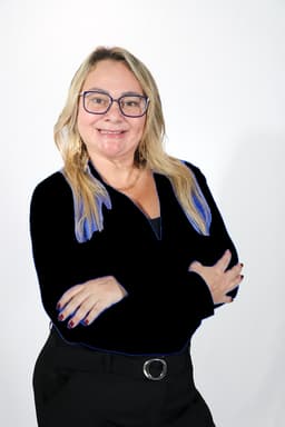 Dra. Ana Lucia Guimarães