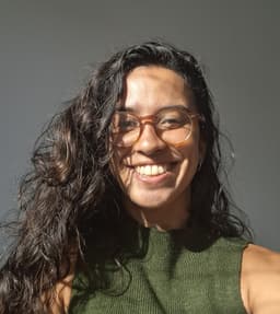 Ana Carolina Souza Deguchi