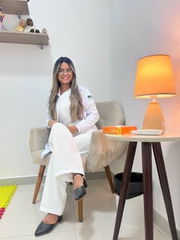 Letícia Lilian Evangelista